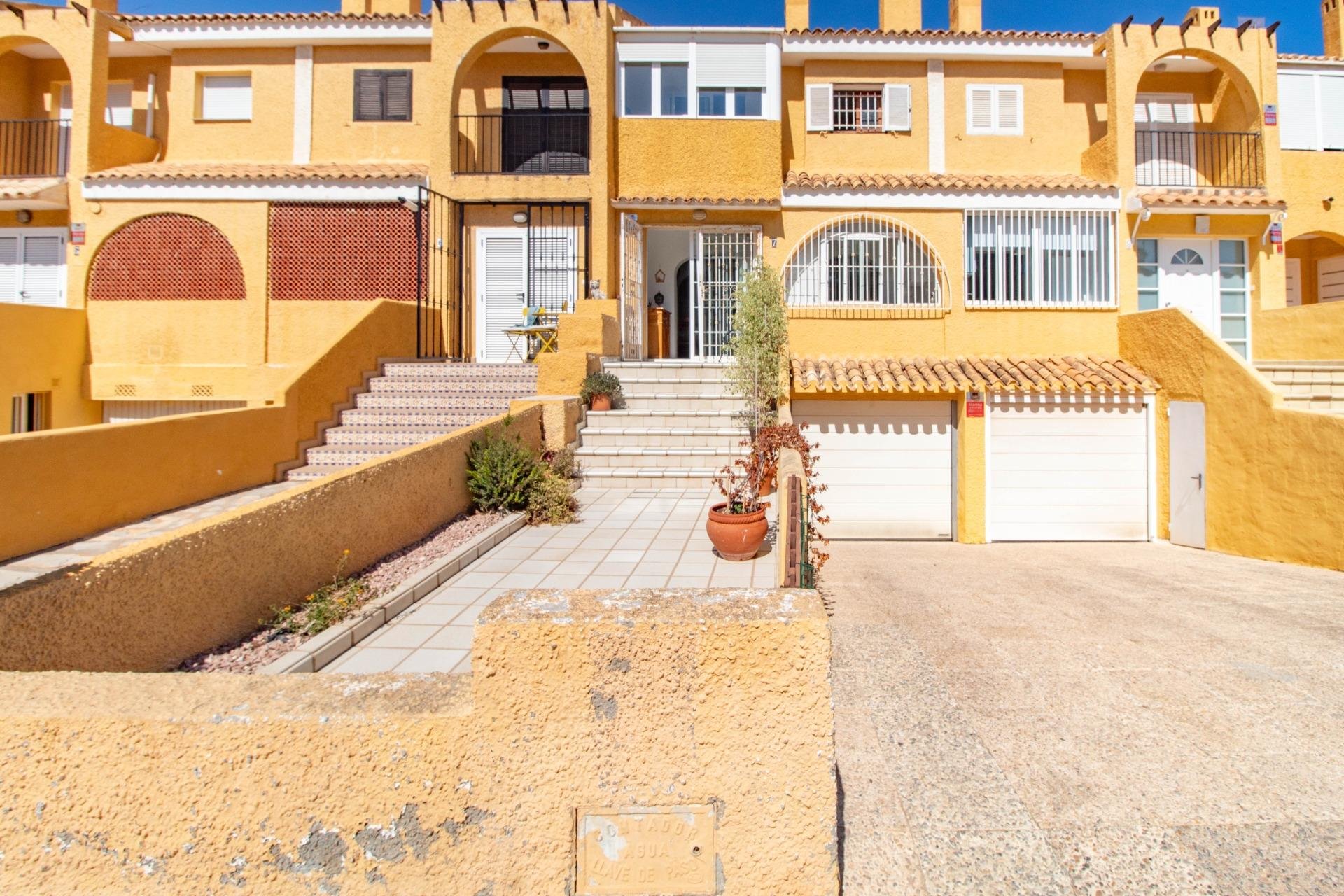 Resale - Terraced house / Townhouse - Orihuela Costa - Cabo Roig