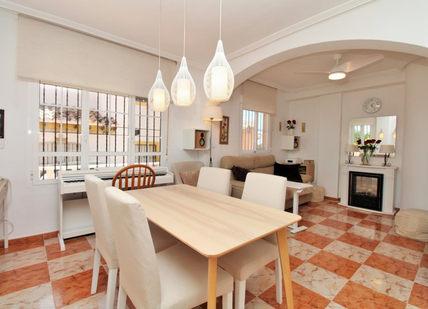 Resale - Terraced house / Townhouse - Orihuela Costa - Cabo Roig