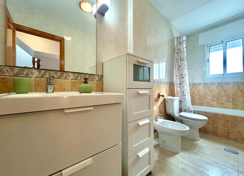 Resale - Terraced house / Townhouse - Orihuela Costa - Campoamor