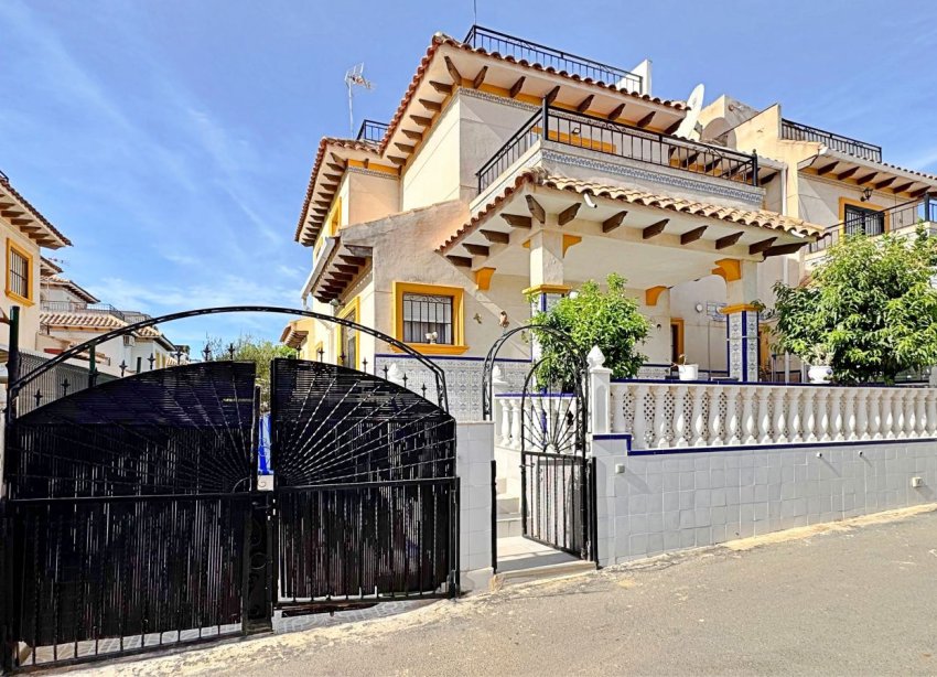 Resale - Terraced house / Townhouse - Orihuela Costa - La Campana