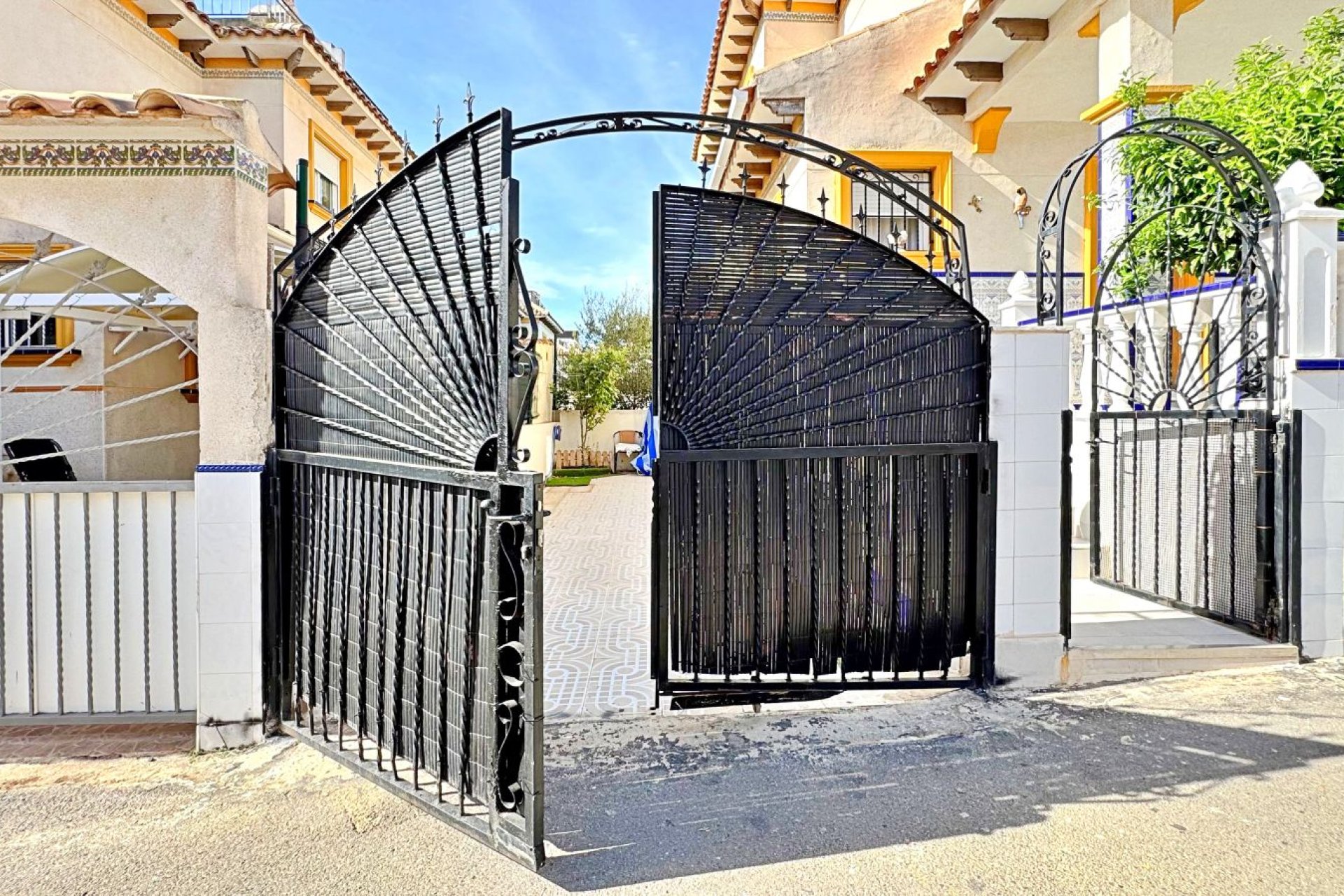 Resale - Terraced house / Townhouse - Orihuela Costa - La Campana