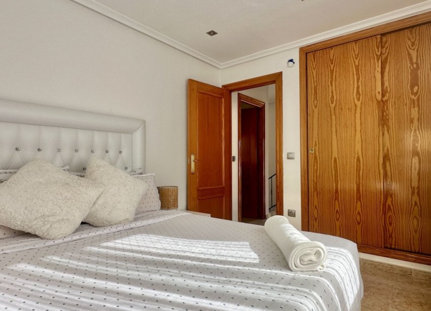 Resale - Terraced house / Townhouse - Orihuela Costa - La Florida