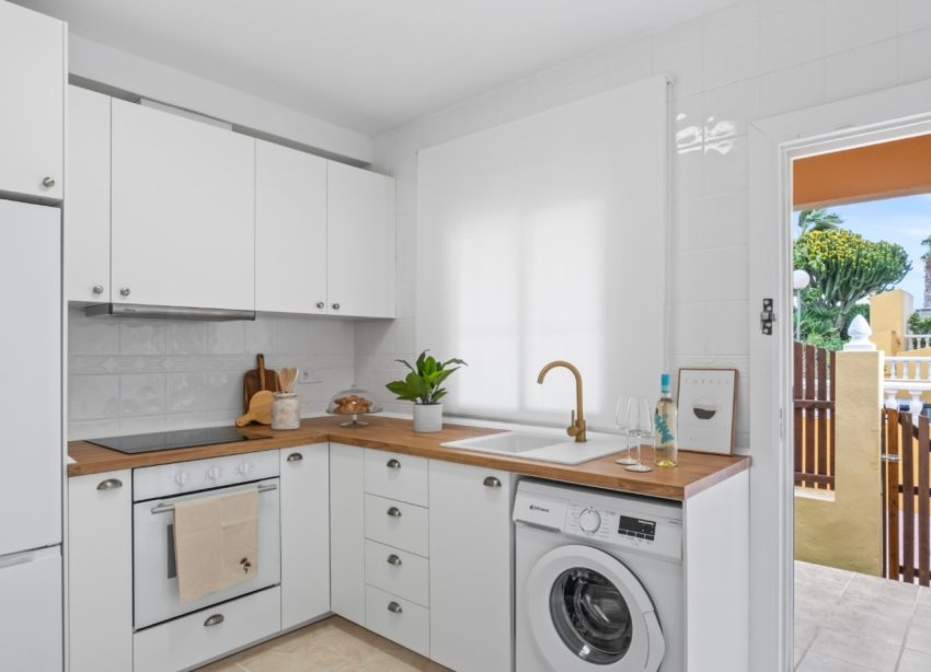 Resale - Terraced house / Townhouse - Orihuela Costa - La Florida