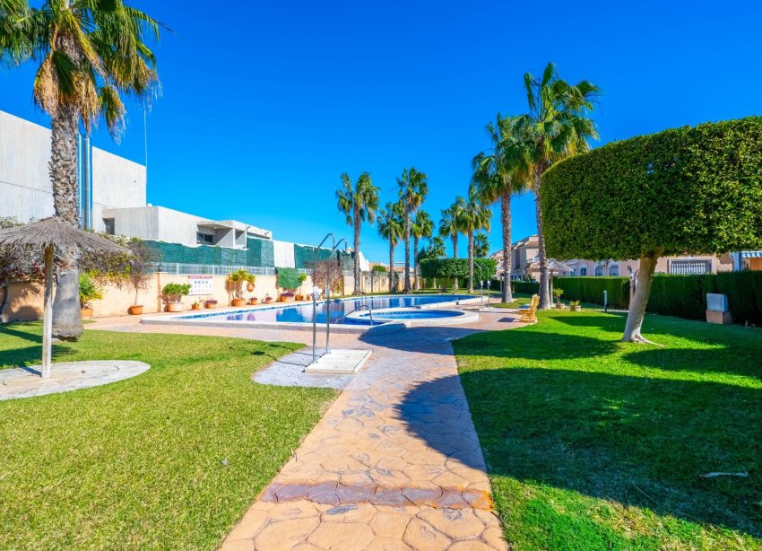 Resale - Terraced house / Townhouse - Orihuela Costa - La Regia