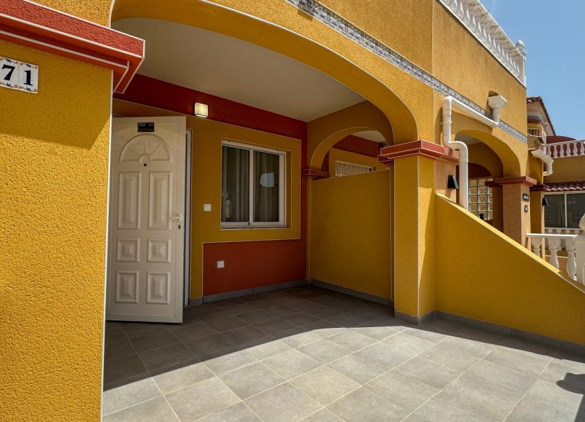 Resale - Terraced house / Townhouse - Orihuela Costa - La Regia