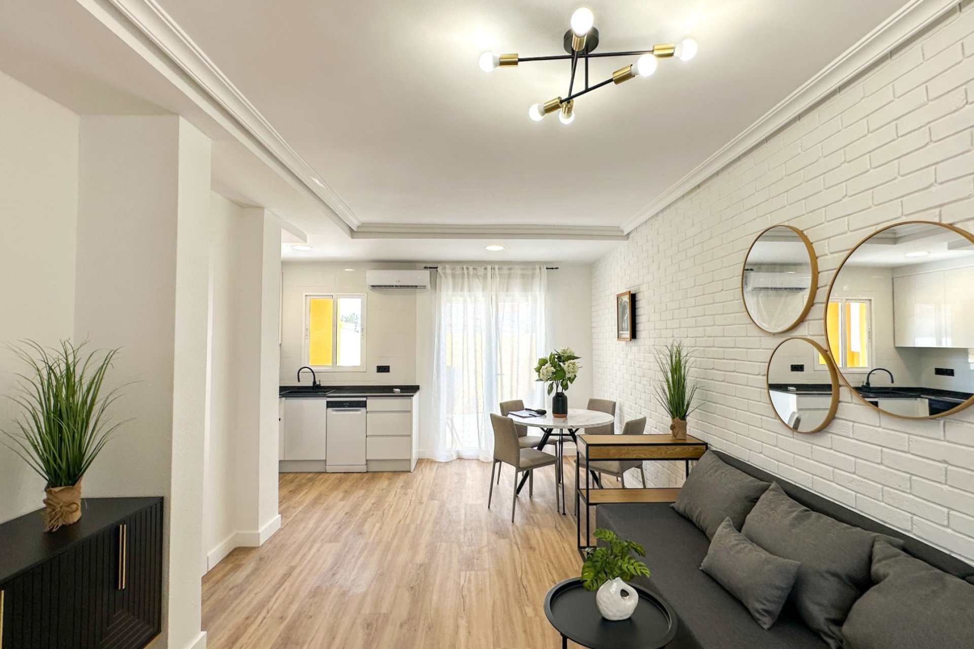 Resale - Terraced house / Townhouse - Orihuela Costa - La Regia