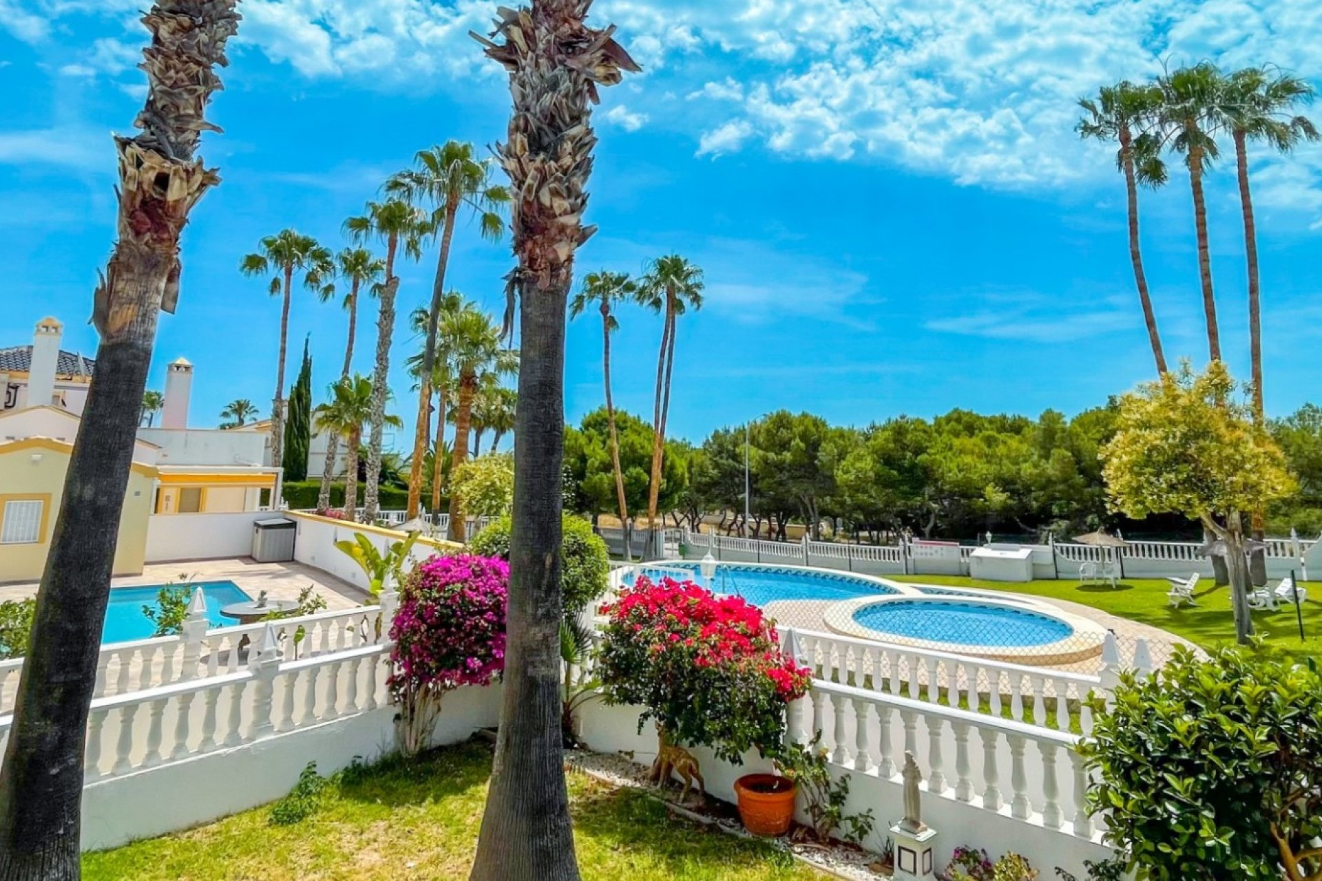 Resale - Terraced house / Townhouse - Orihuela Costa - La Rioja