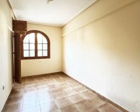 Resale - Terraced house / Townhouse - Orihuela Costa - La Zenia