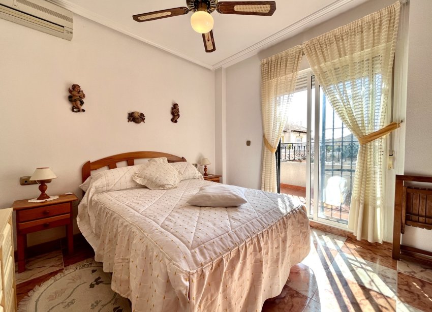 Resale - Terraced house / Townhouse - Orihuela Costa - La Zenia