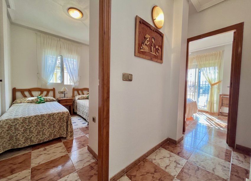 Resale - Terraced house / Townhouse - Orihuela Costa - La Zenia