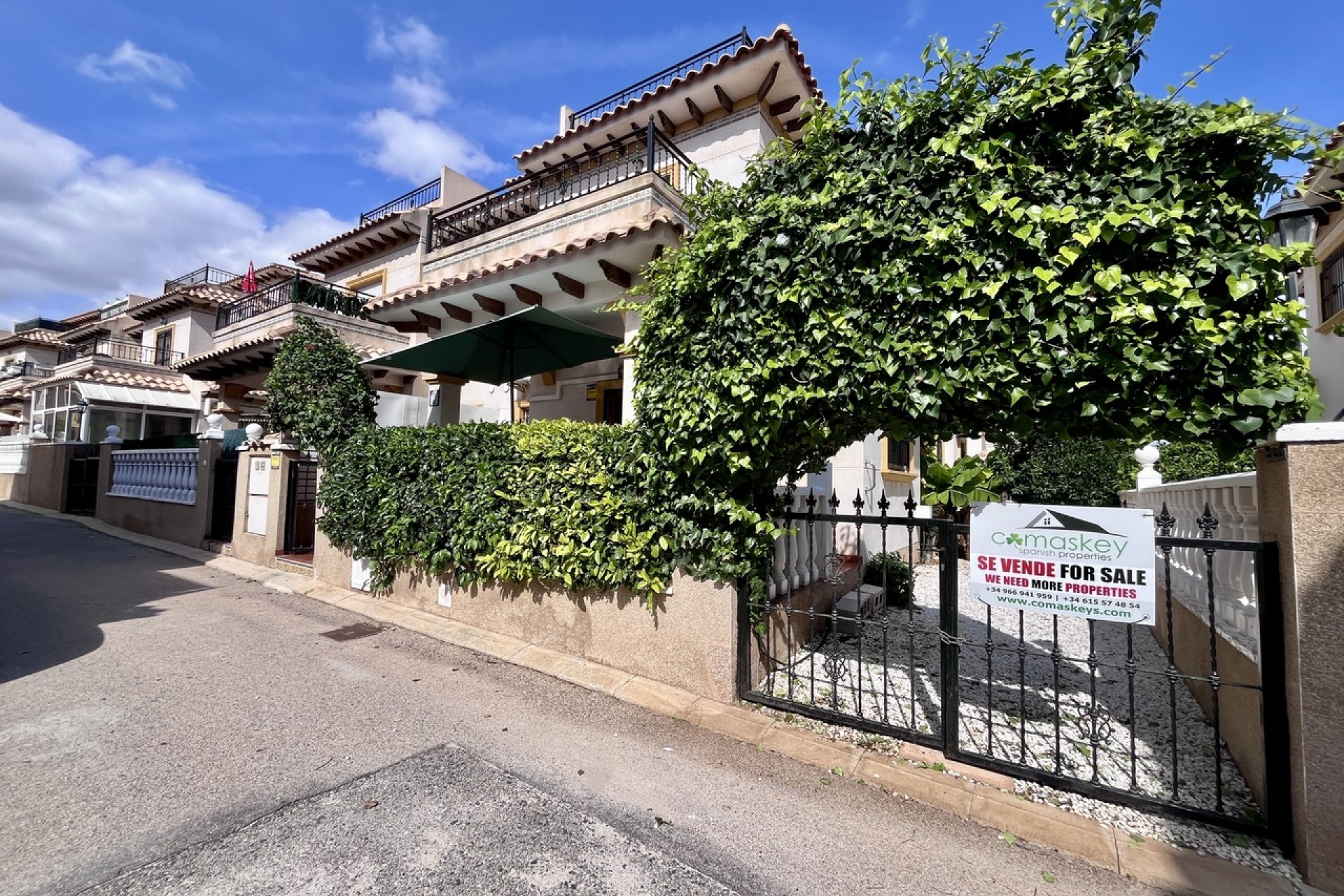 Resale - Terraced house / Townhouse - Orihuela Costa - La Zenia