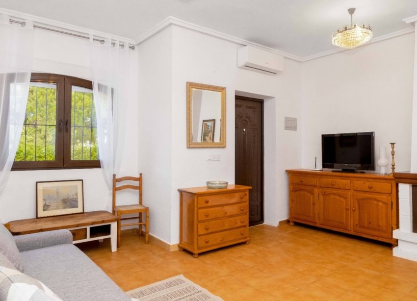 Resale - Terraced house / Townhouse - Orihuela Costa - La Zenia