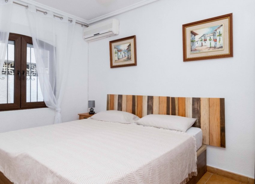 Resale - Terraced house / Townhouse - Orihuela Costa - La Zenia