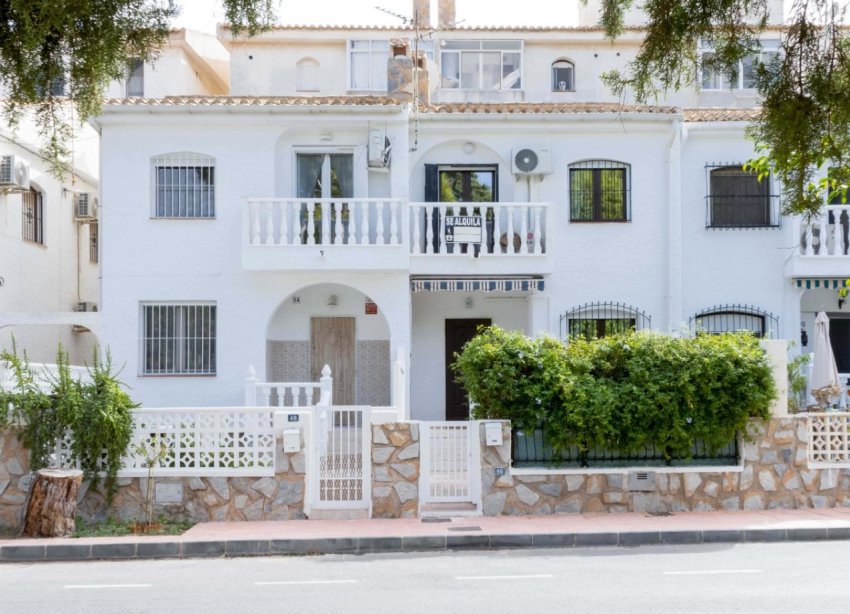 Resale - Terraced house / Townhouse - Orihuela Costa - La Zenia