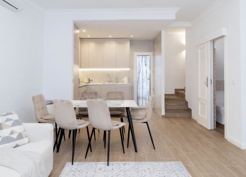 Resale - Terraced house / Townhouse - Orihuela Costa - La Zenia