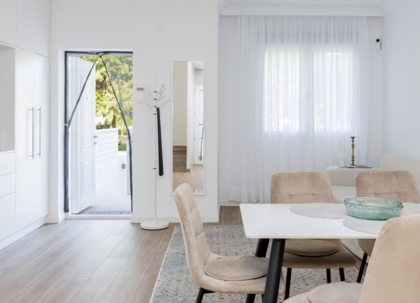 Resale - Terraced house / Townhouse - Orihuela Costa - La Zenia