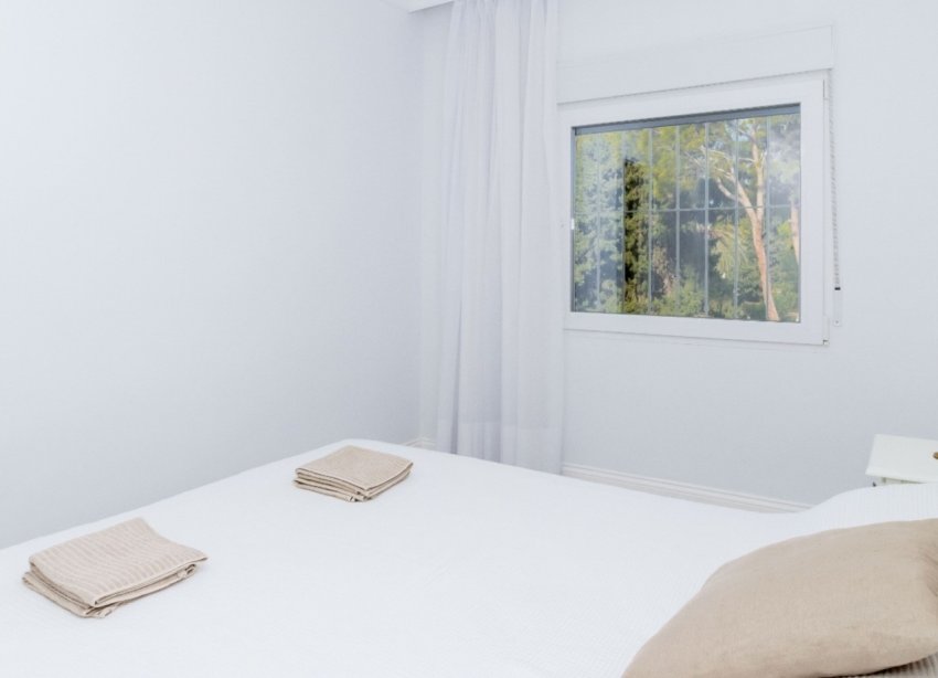 Resale - Terraced house / Townhouse - Orihuela Costa - La Zenia