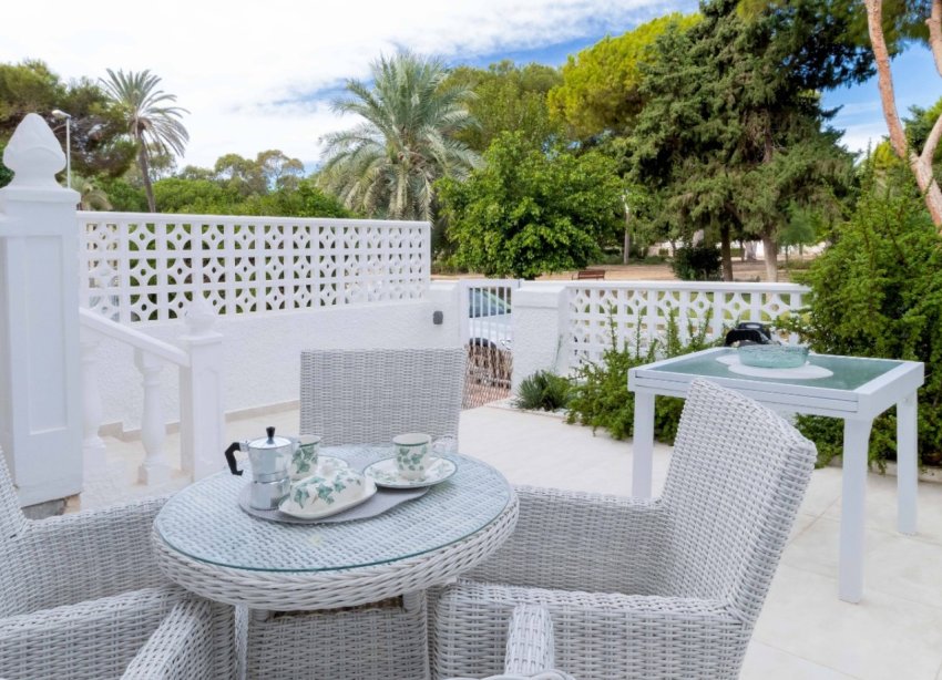 Resale - Terraced house / Townhouse - Orihuela Costa - La Zenia