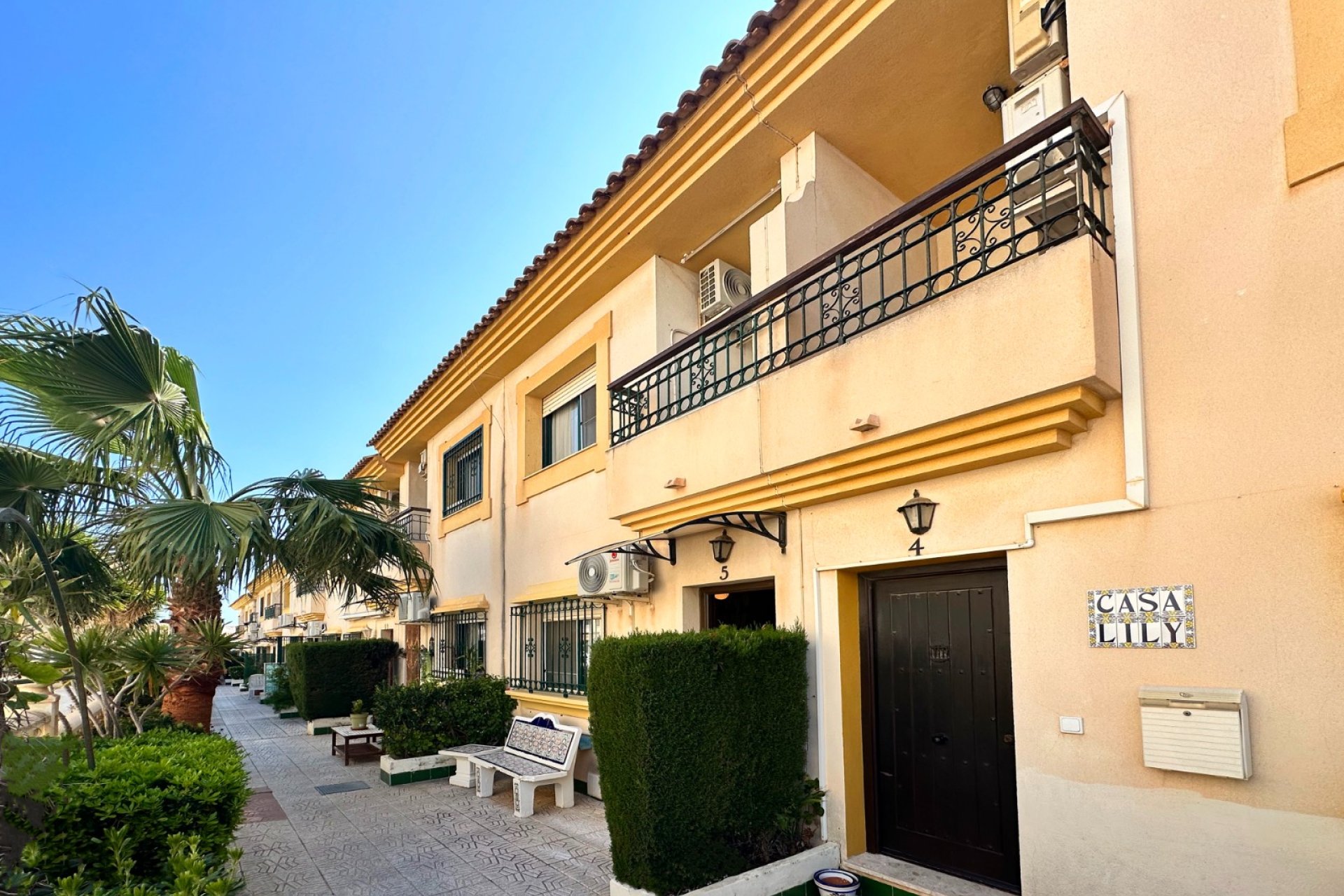 Resale - Terraced house / Townhouse - Orihuela Costa - La Zenia