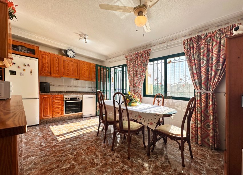 Resale - Terraced house / Townhouse - Orihuela Costa - La Zenia