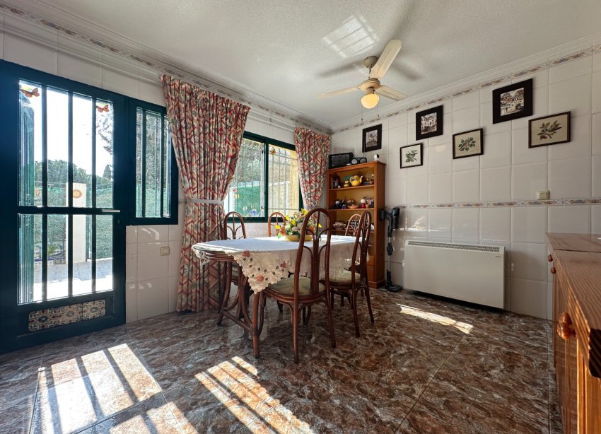 Resale - Terraced house / Townhouse - Orihuela Costa - La Zenia