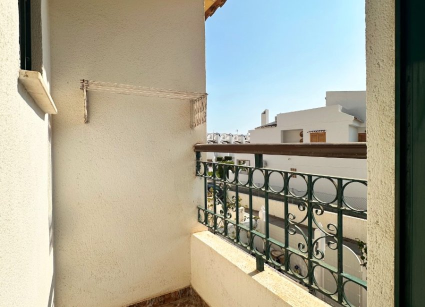 Resale - Terraced house / Townhouse - Orihuela Costa - La Zenia