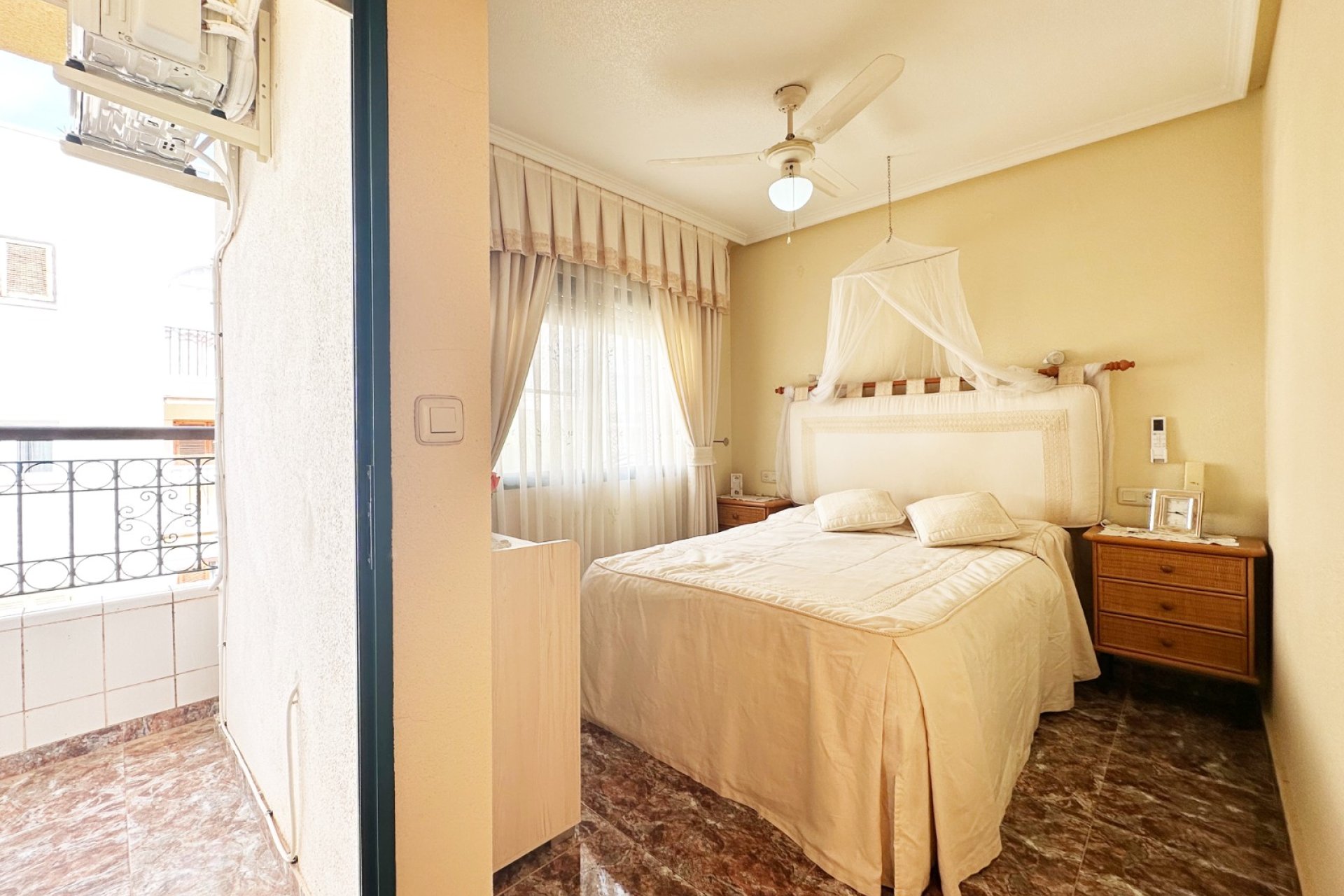 Resale - Terraced house / Townhouse - Orihuela Costa - La Zenia