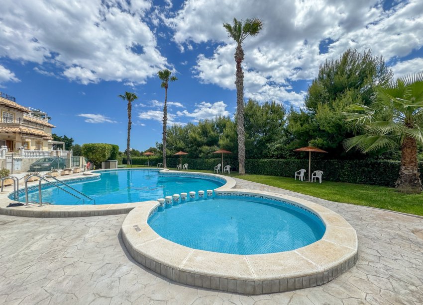 Resale - Terraced house / Townhouse - Orihuela Costa - La Zenia