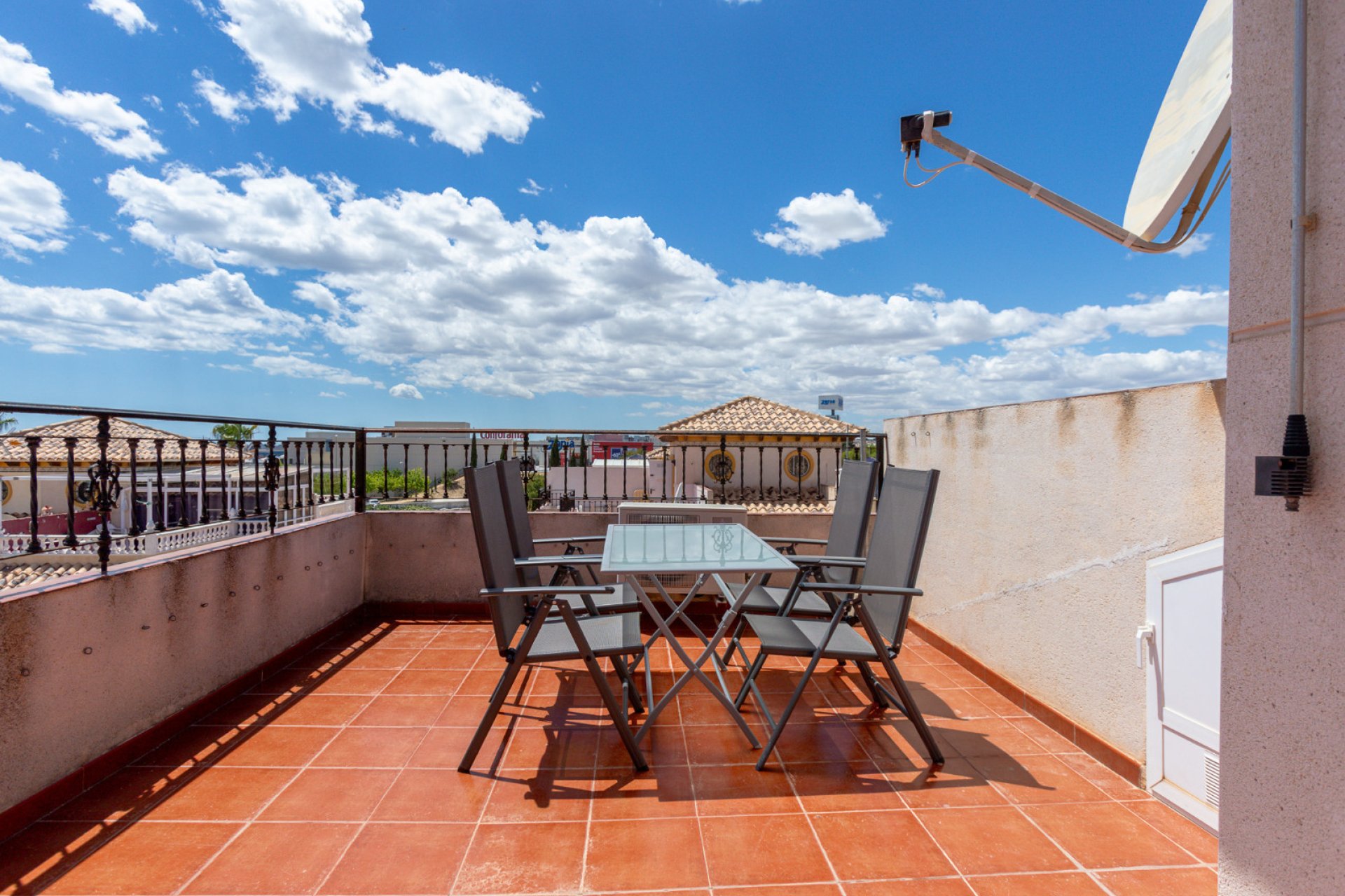 Resale - Terraced house / Townhouse - Orihuela Costa - La Zenia
