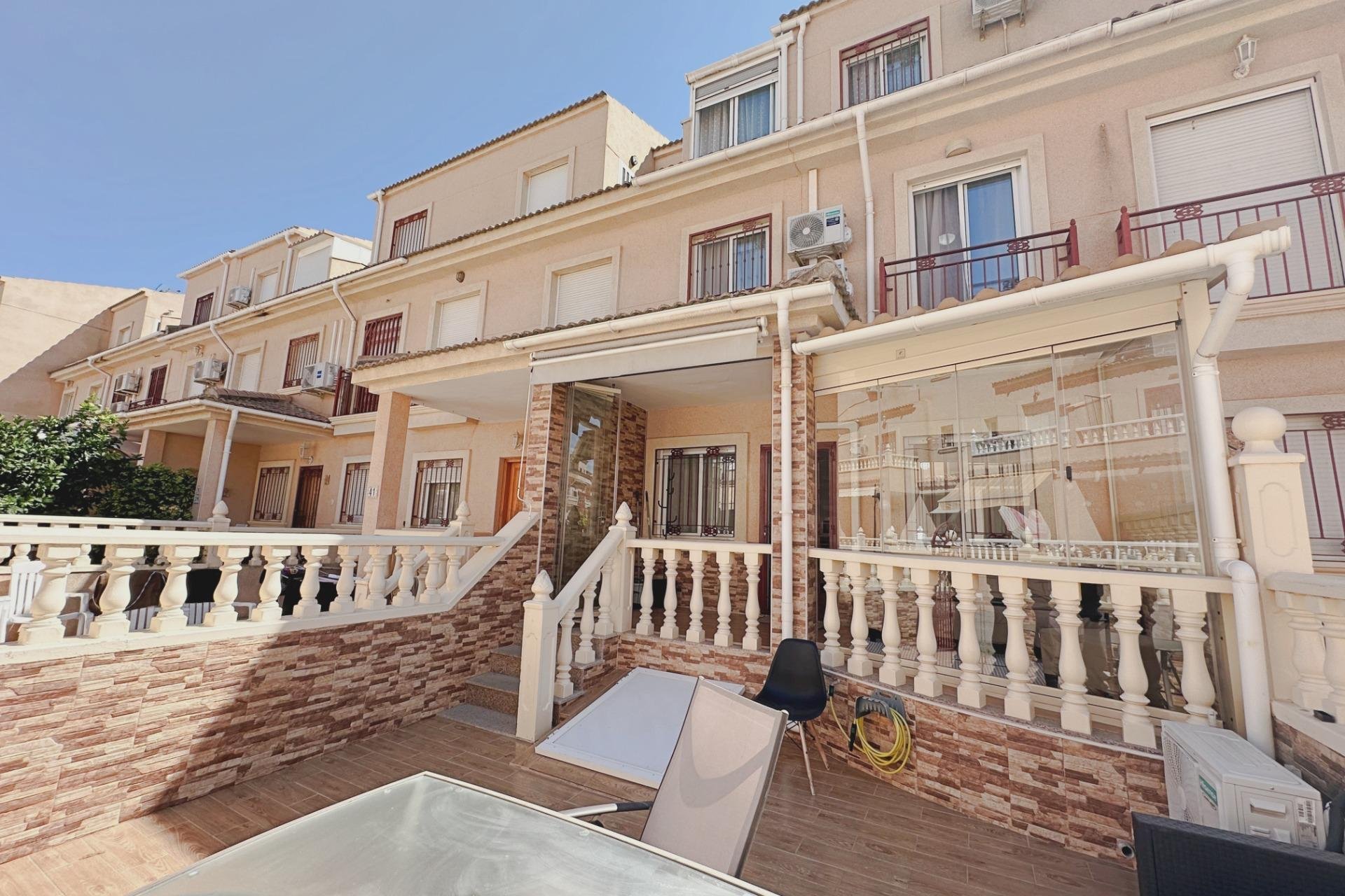 Resale - Terraced house / Townhouse - Orihuela Costa - La Zenia