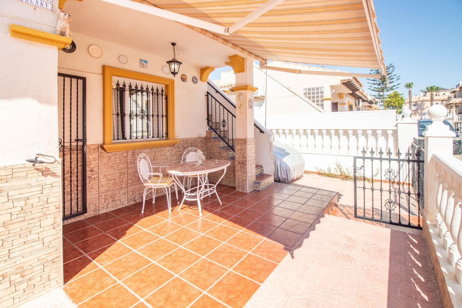 Resale - Terraced house / Townhouse - Orihuela Costa - La Zenia
