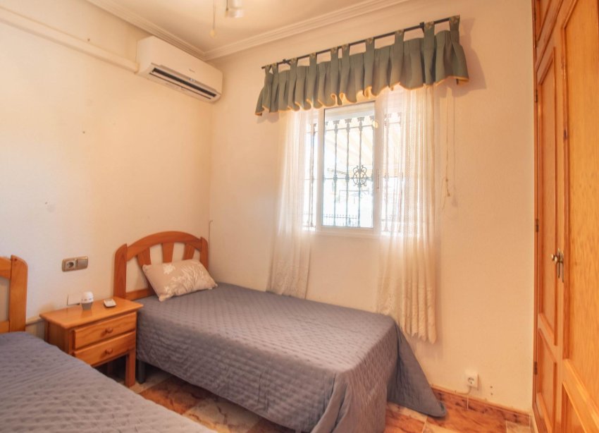 Resale - Terraced house / Townhouse - Orihuela Costa - La Zenia