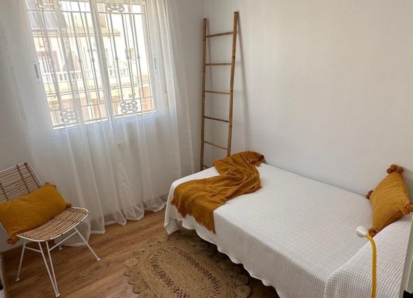 Resale - Terraced house / Townhouse - Orihuela Costa - La Zenia