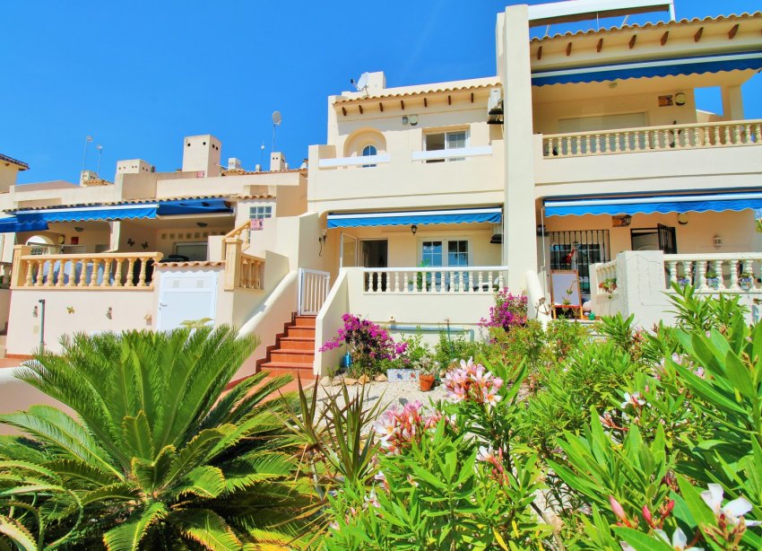 Resale - Terraced house / Townhouse - Orihuela Costa - Las Ramblas