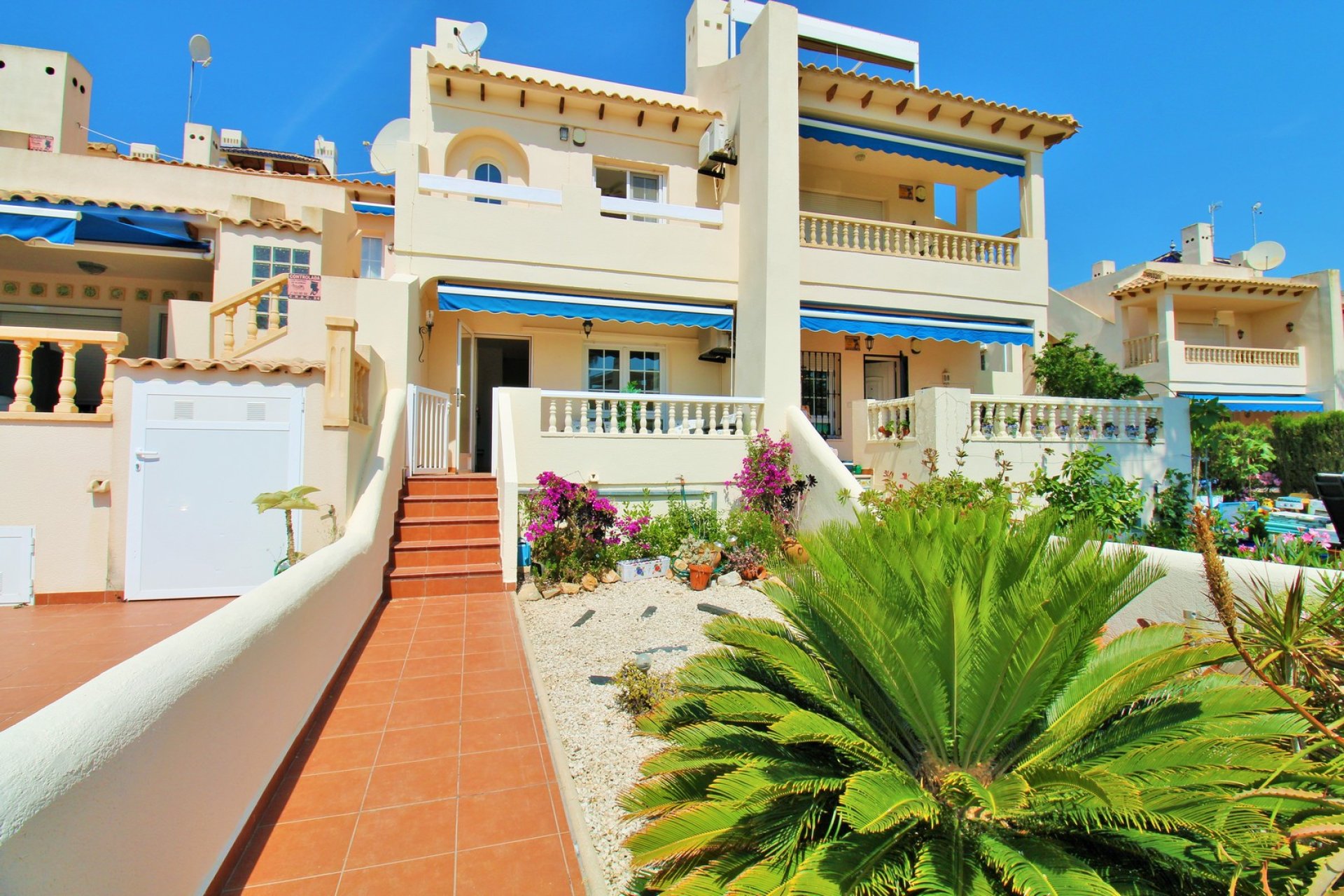 Resale - Terraced house / Townhouse - Orihuela Costa - Las Ramblas
