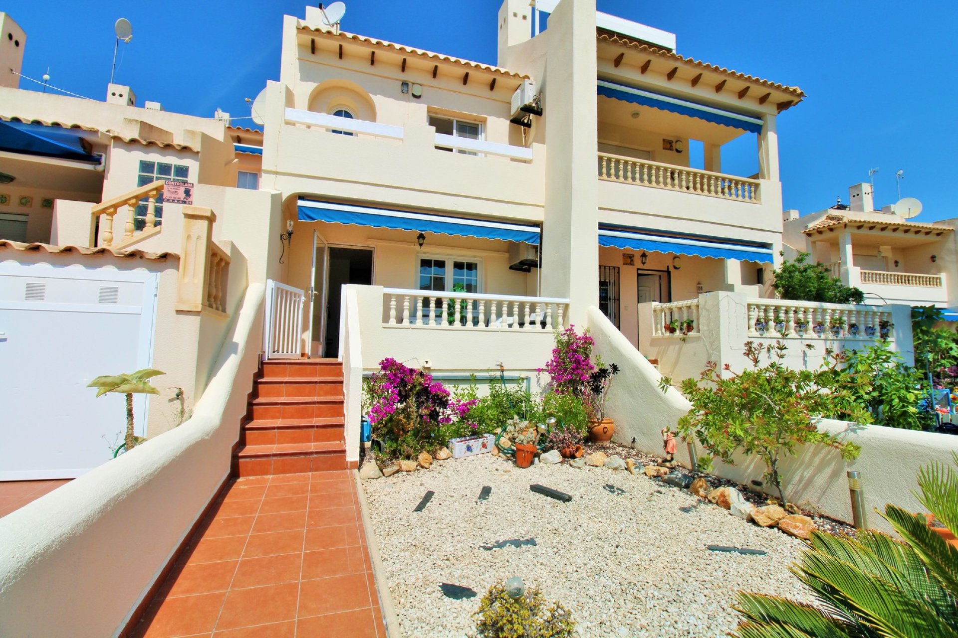 Resale - Terraced house / Townhouse - Orihuela Costa - Las Ramblas