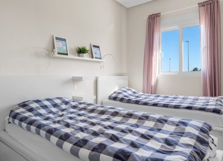 Resale - Terraced house / Townhouse - Orihuela Costa - Lomas de Cabo Roig