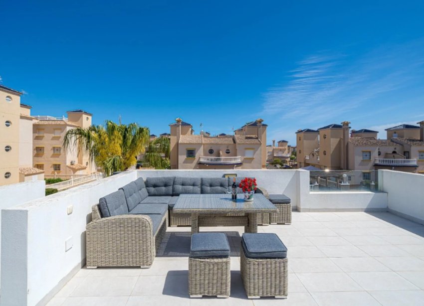 Resale - Terraced house / Townhouse - Orihuela Costa - Lomas de Cabo Roig