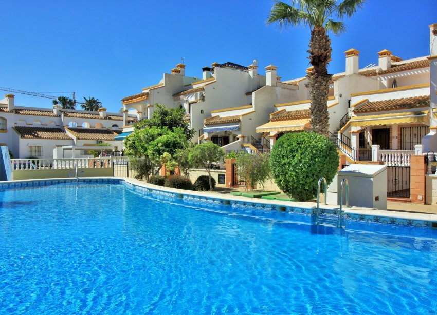 Resale - Terraced house / Townhouse - Orihuela Costa - Los Dolses