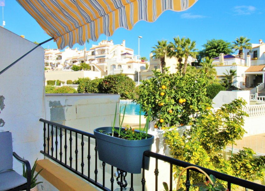 Resale - Terraced house / Townhouse - Orihuela Costa - Los Dolses