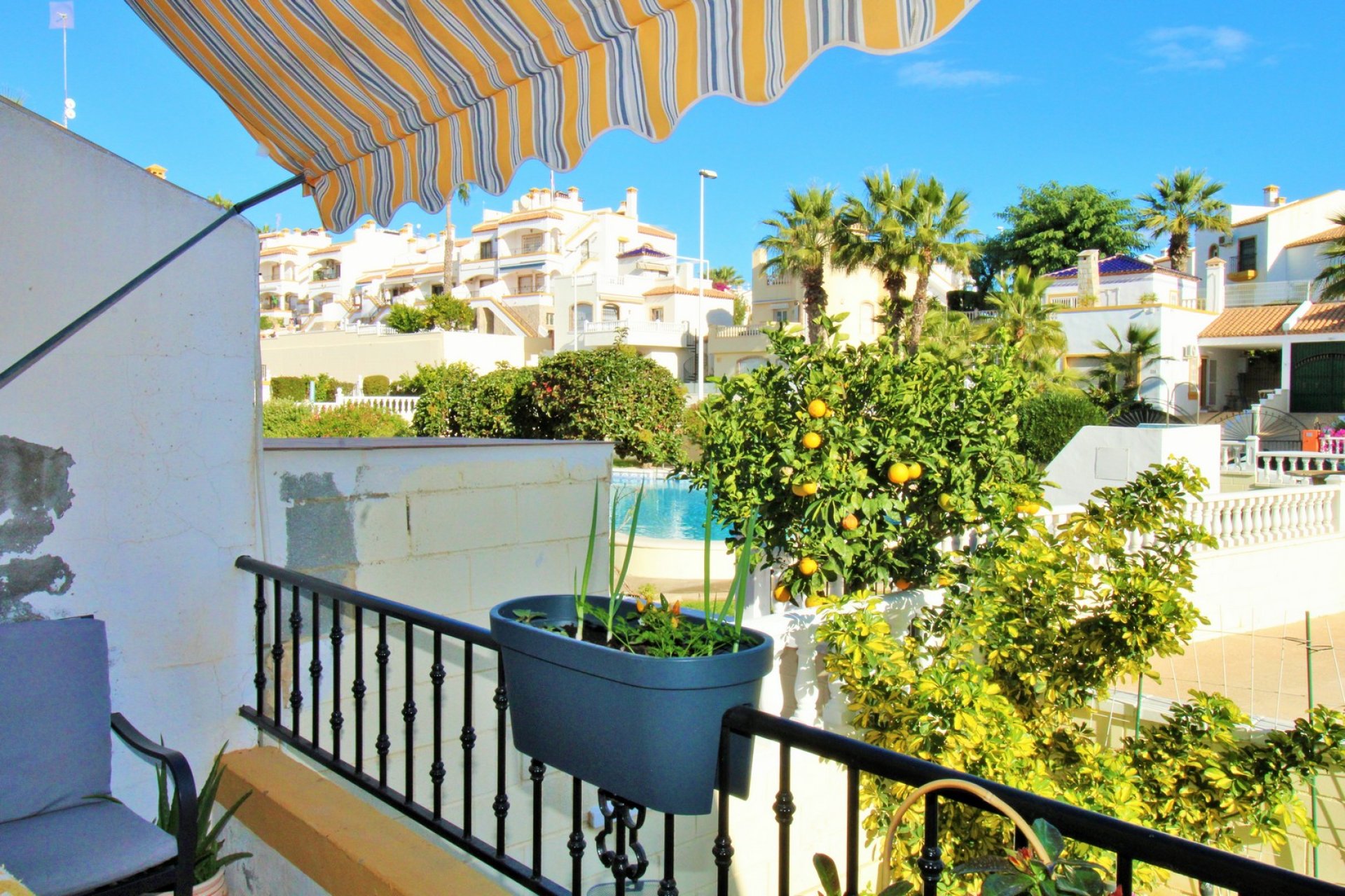 Resale - Terraced house / Townhouse - Orihuela Costa - Los Dolses