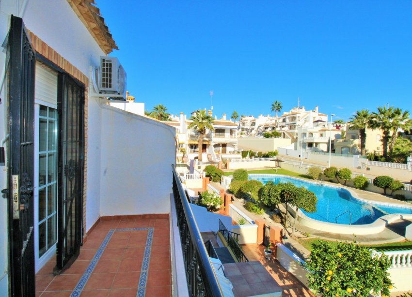 Resale - Terraced house / Townhouse - Orihuela Costa - Los Dolses