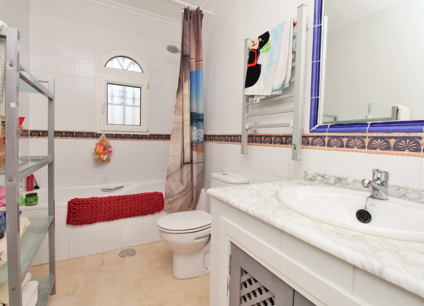 Resale - Terraced house / Townhouse - Orihuela Costa - Los Dolses