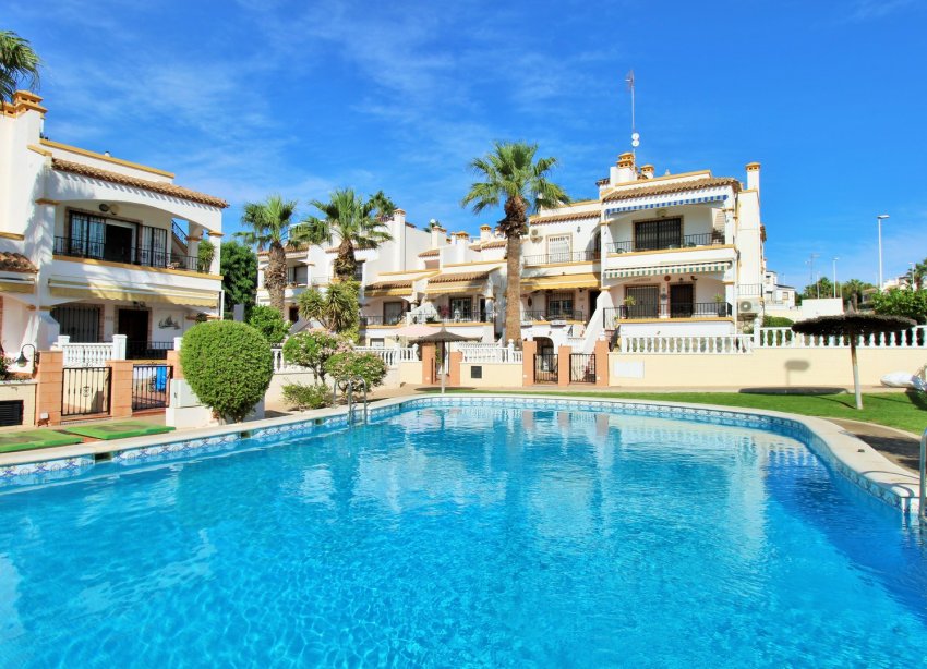Resale - Terraced house / Townhouse - Orihuela Costa - Los Dolses