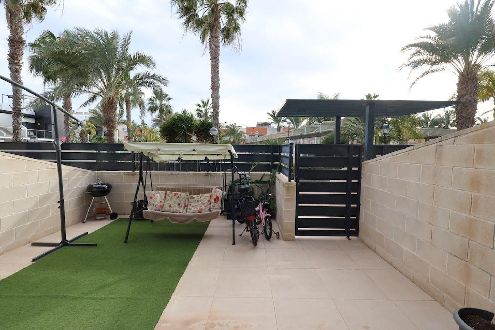 Resale - Terraced house / Townhouse - Orihuela Costa - Los Dolses