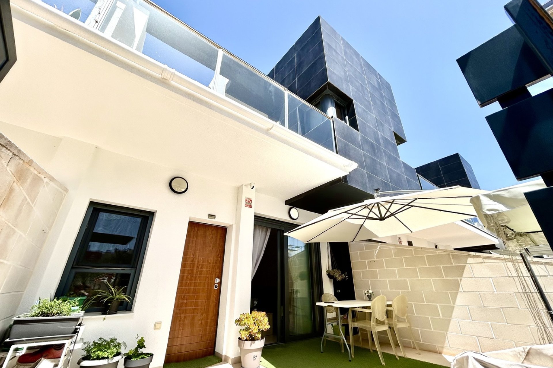 Resale - Terraced house / Townhouse - Orihuela Costa - Los Dolses