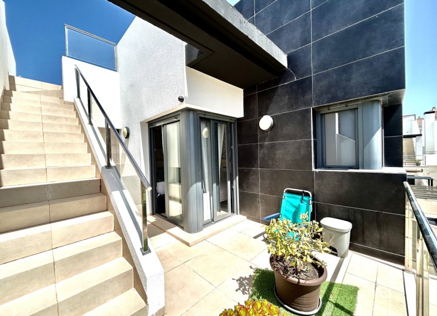 Resale - Terraced house / Townhouse - Orihuela Costa - Los Dolses