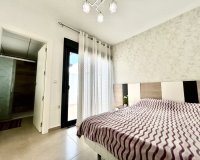 Resale - Terraced house / Townhouse - Orihuela Costa - Los Dolses