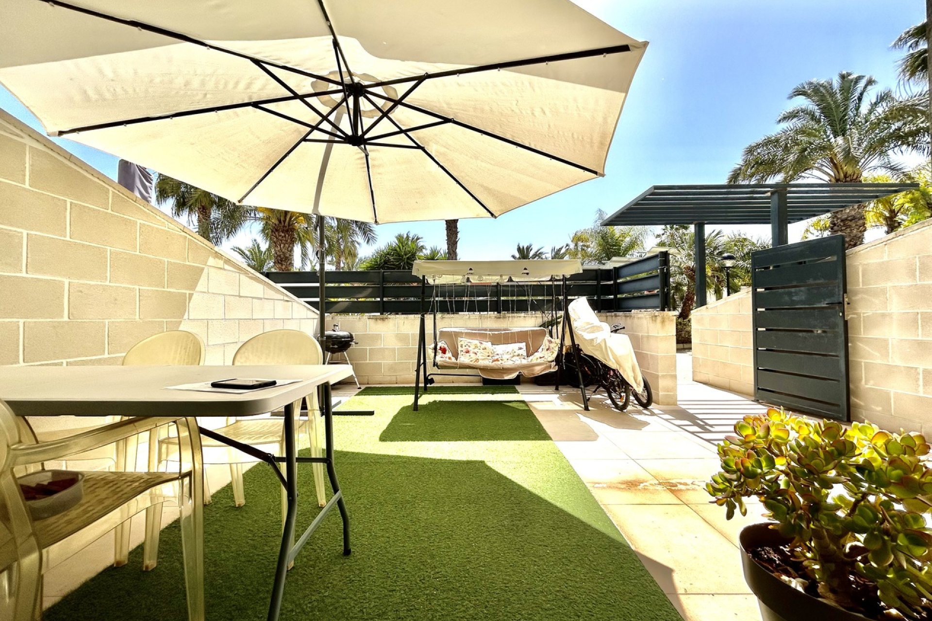 Resale - Terraced house / Townhouse - Orihuela Costa - Los Dolses