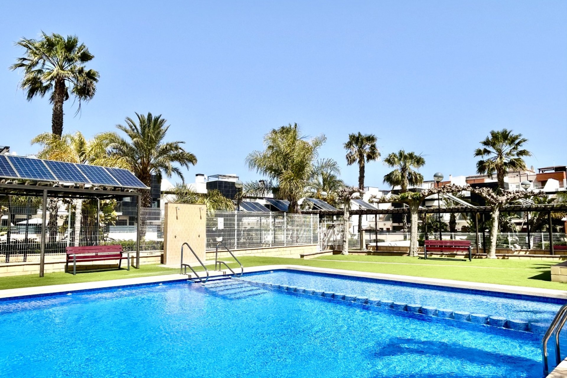 Resale - Terraced house / Townhouse - Orihuela Costa - Los Dolses